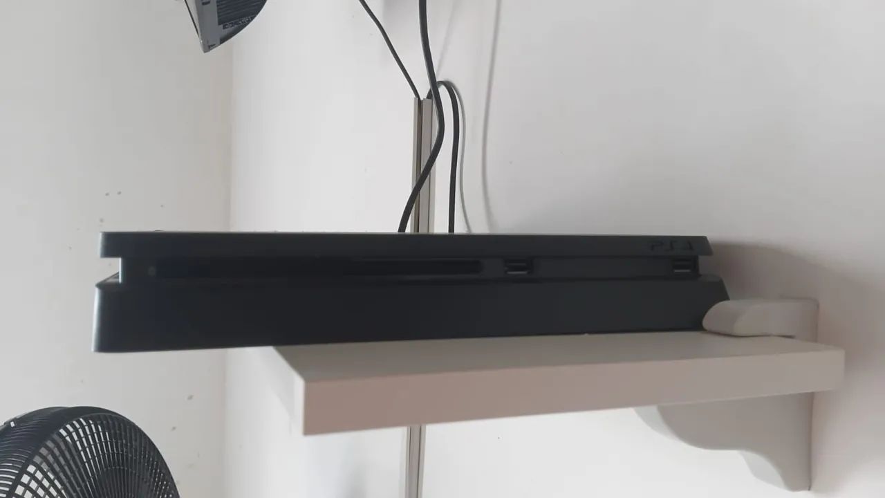 Vende-se PS4