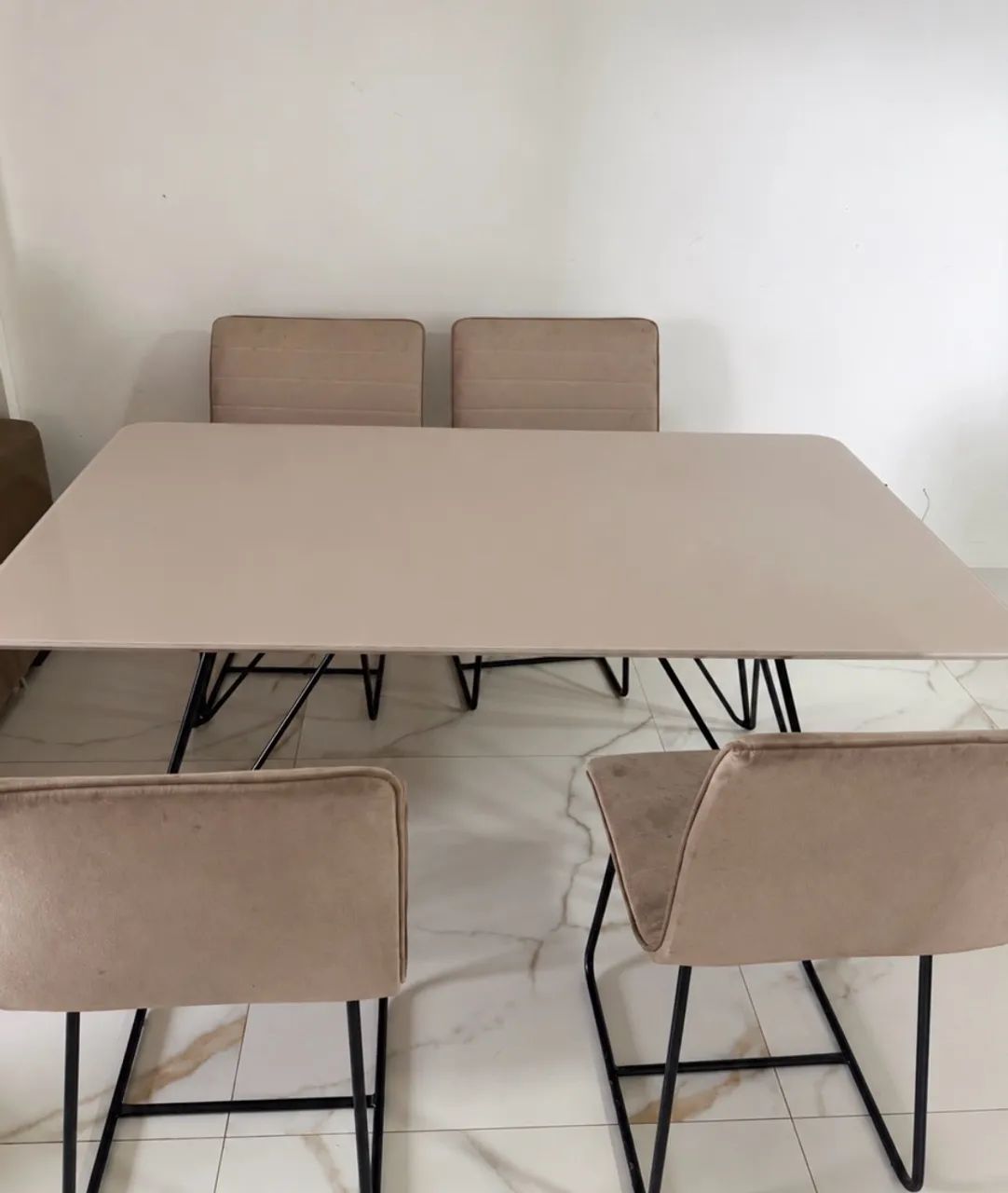 Mesa vidro com 6 cadeiras