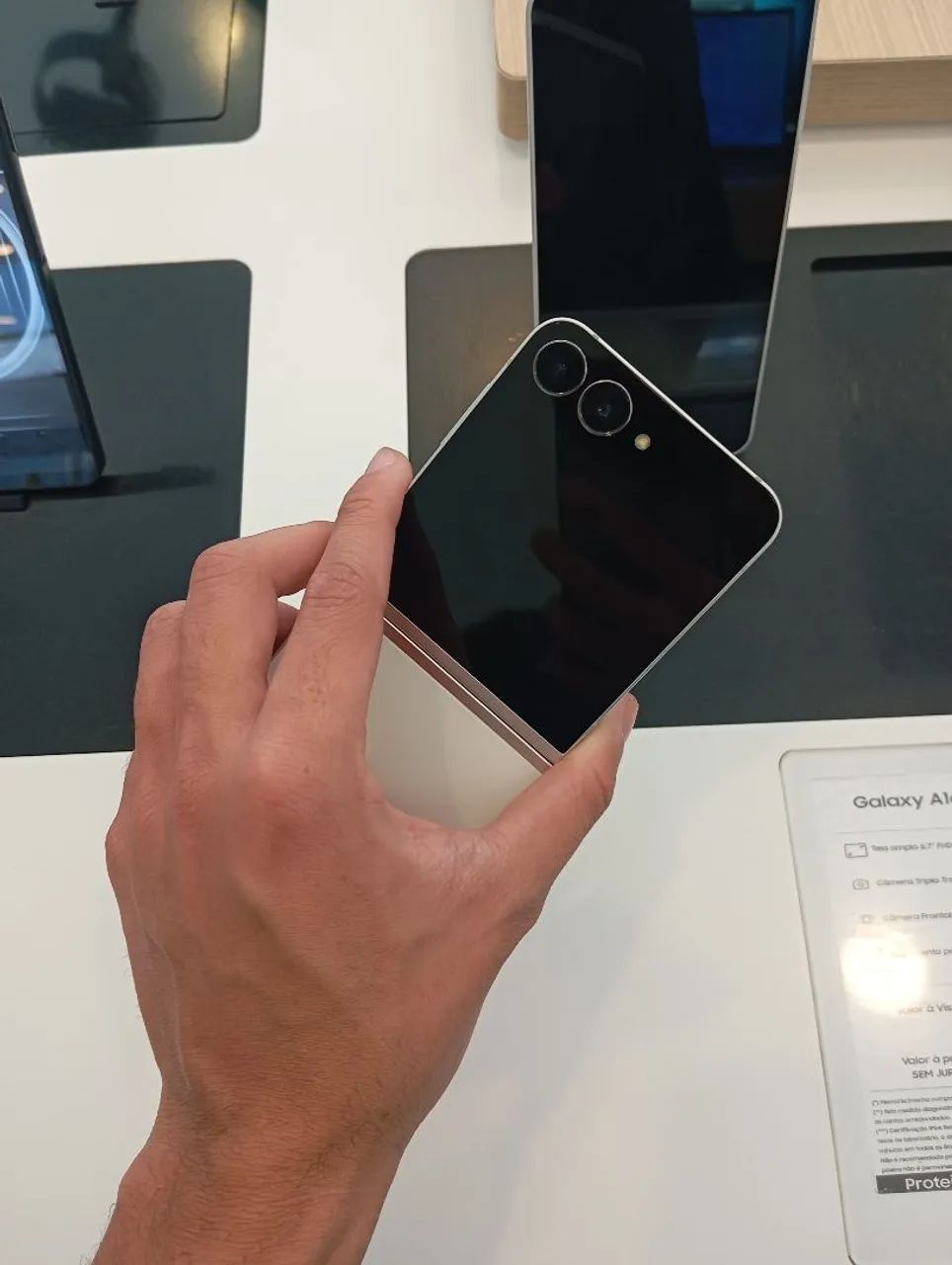GALAXY Z FLIP 7 FE - Foto 2