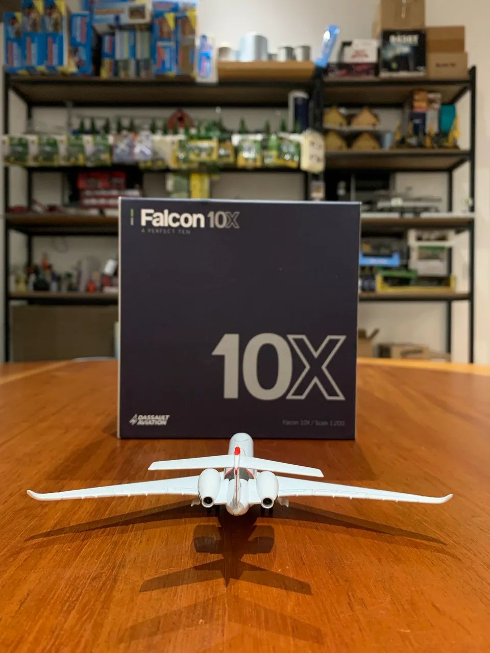 Miniatura Dassault Falcon 10X 1/200 - Foto 3