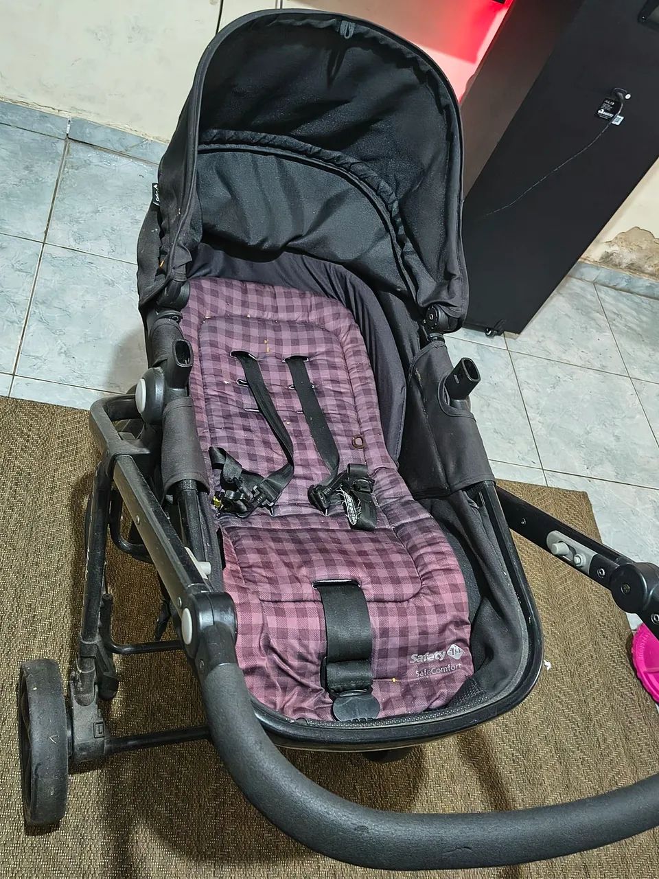 Vendo berço menina, carrinho com bebê conforto  - Foto 4