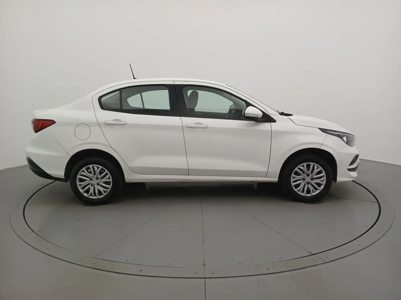 Fiat Cronos 1.0 6V Flex, foto 6 de 18