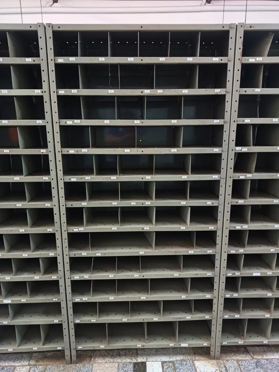 Estante Prateleiras de aço  - Foto 4