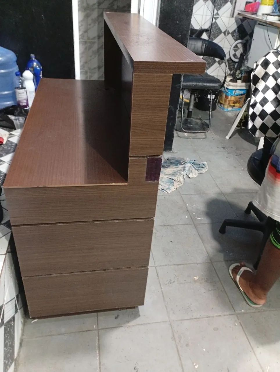 Balcão recepção com vidro 