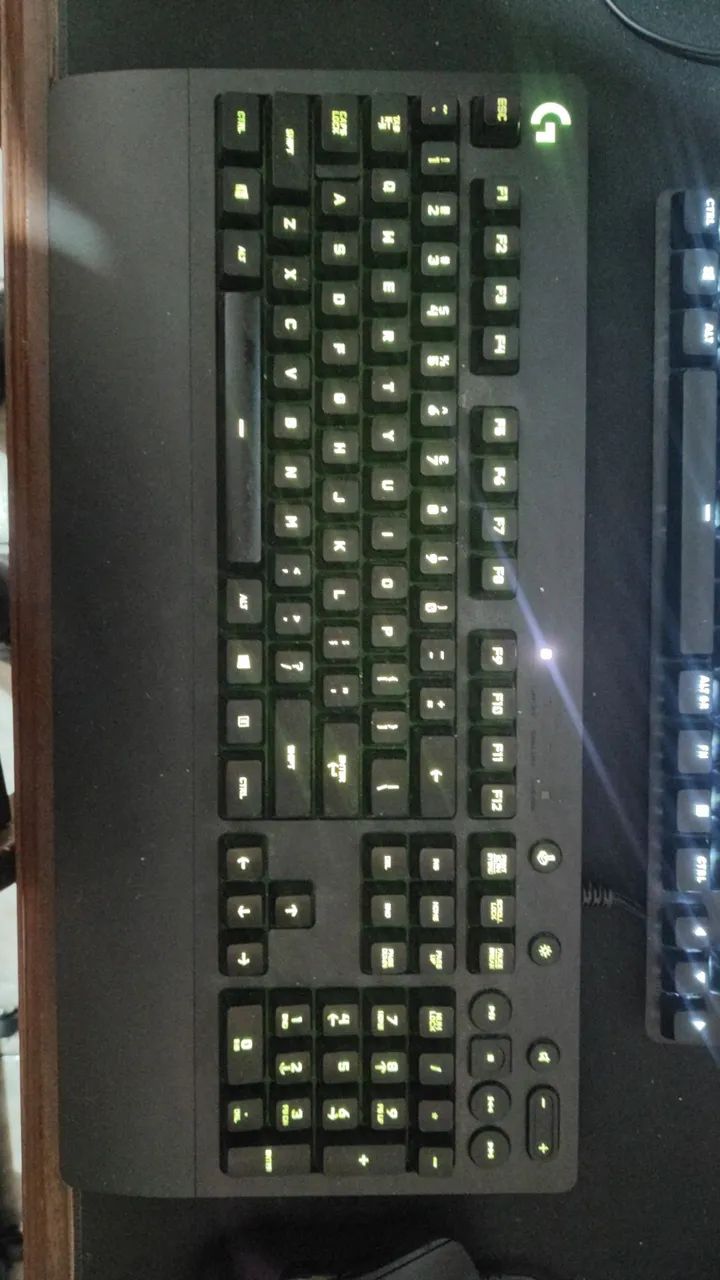 TECLADO GAMER LOGITECH  - Foto 3