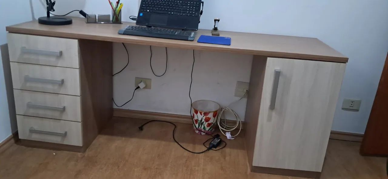 Mesa escritório