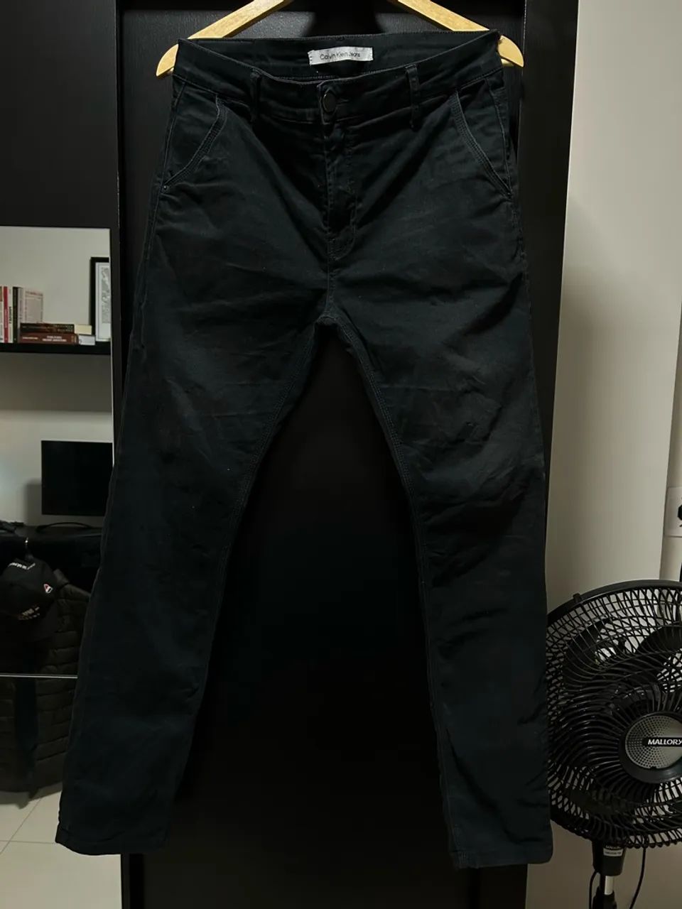 Calça preta Calvin Klein