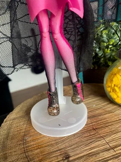 Boneca Monster High Draculaura da edição Ghouls Rule - Usada - Foto 5