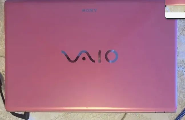 Notebook Sony Vaio Rosa 2009 Usado Para Peças Ou Conserto