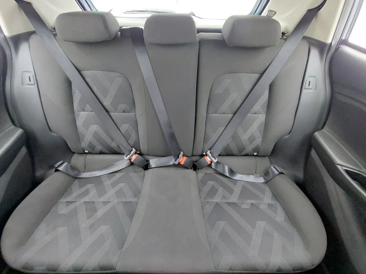 Chevrolet Onix Hatch 1.0 12V Flex Mec. 4P, foto 18 de 18