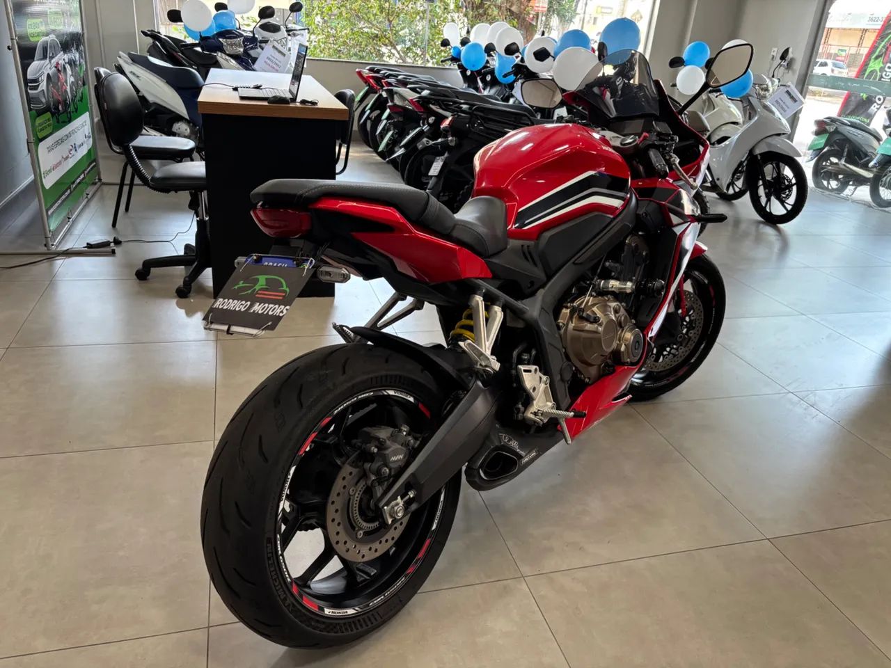 Honda CBR 650 R - Foto 5