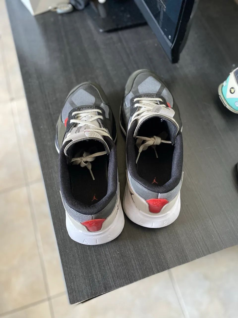Tênis Jordan 200e (usado) negocio o valor  - Foto 2