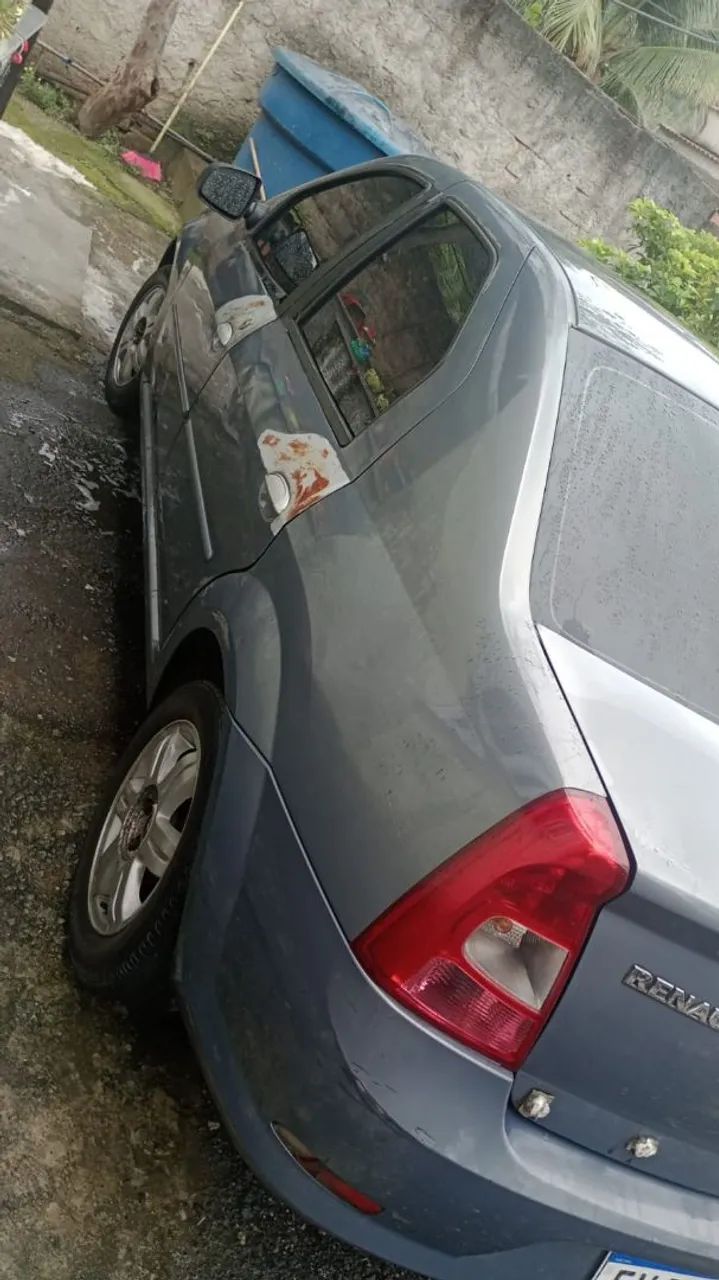 Renault Logan EXPRESSION HI-FLEX 1.6 8V 4P 2011