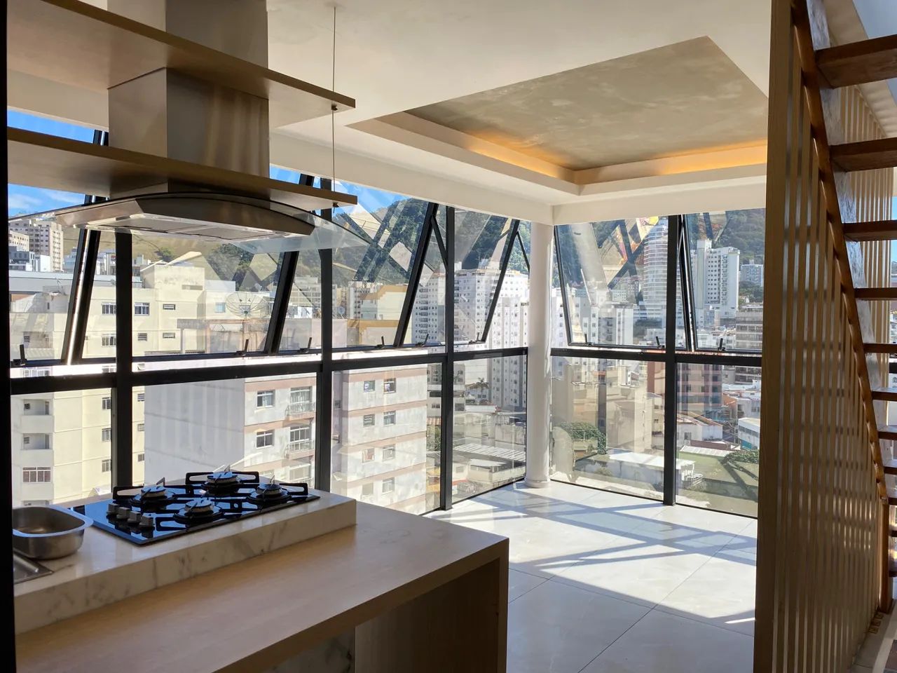 Uma cobertura moderna e ensolarada para aluguel - Foto 2
