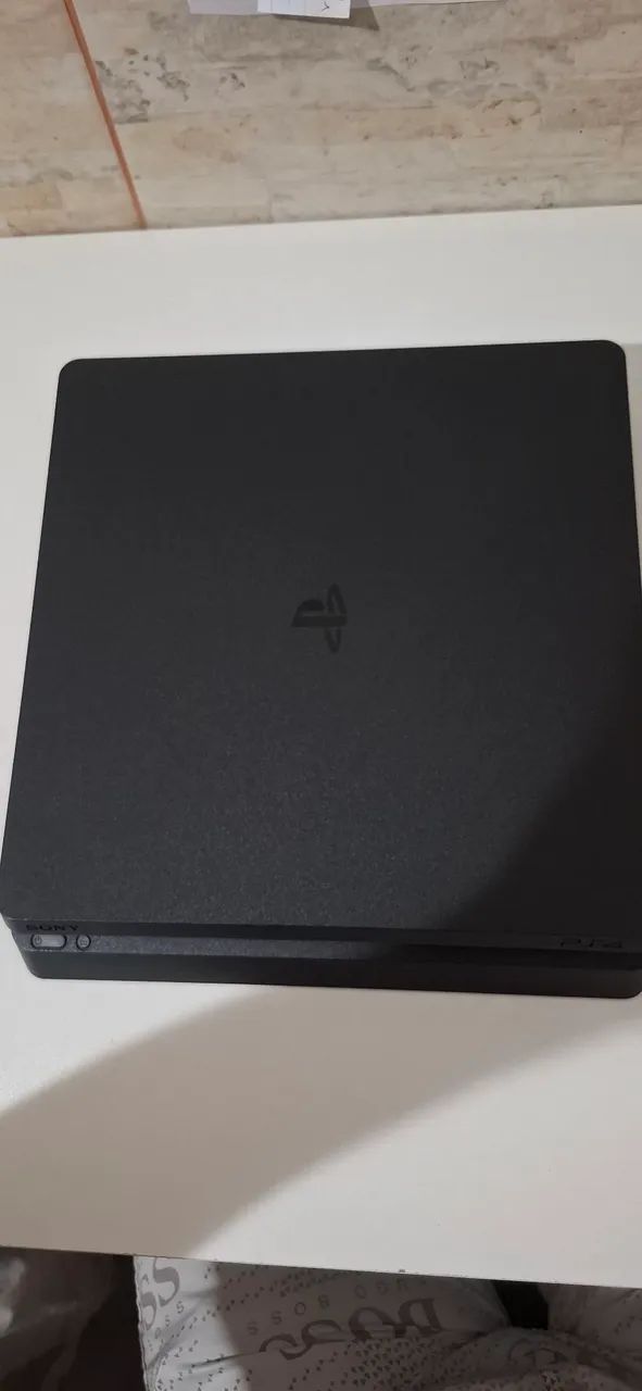 Ps4 de 1tb (2 controles e 4 jogos)  - Foto 4
