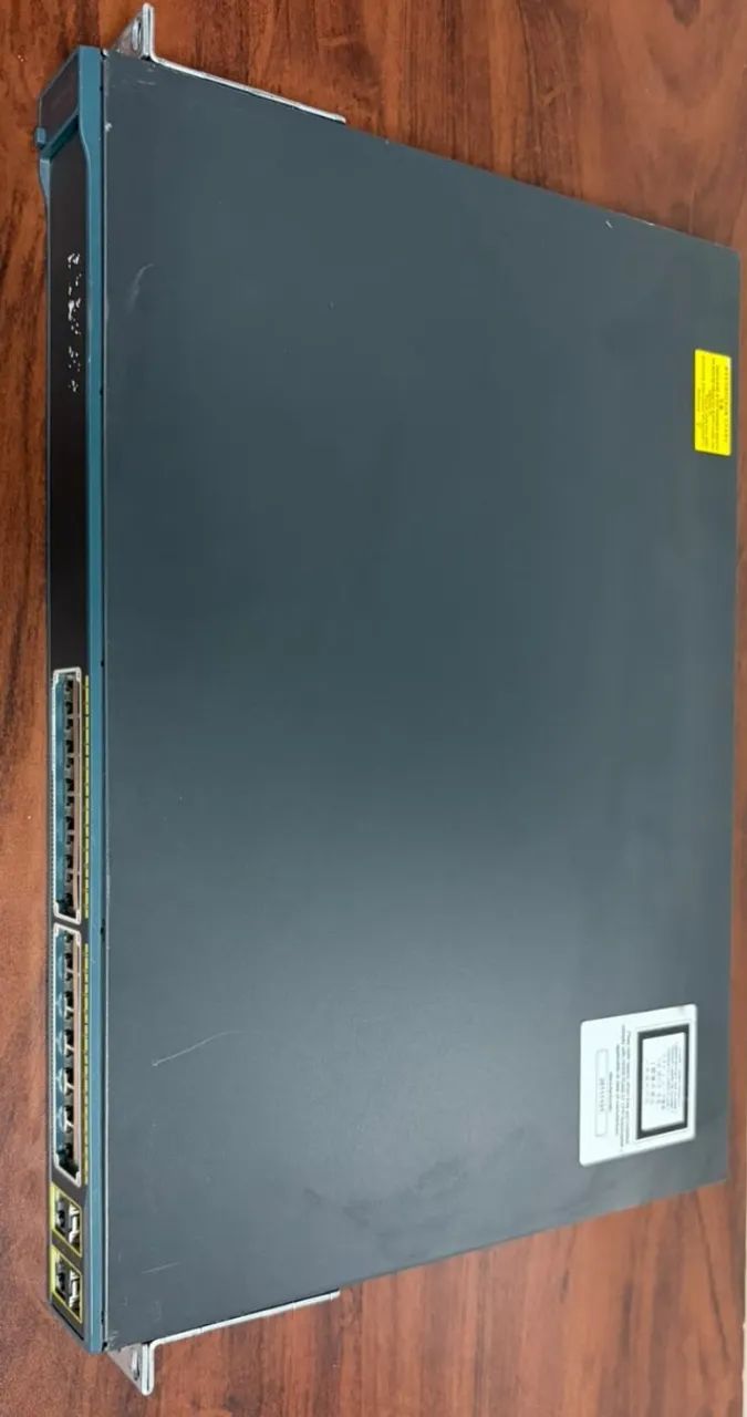 Switch Cisco Catalyst 2960 - Foto 2