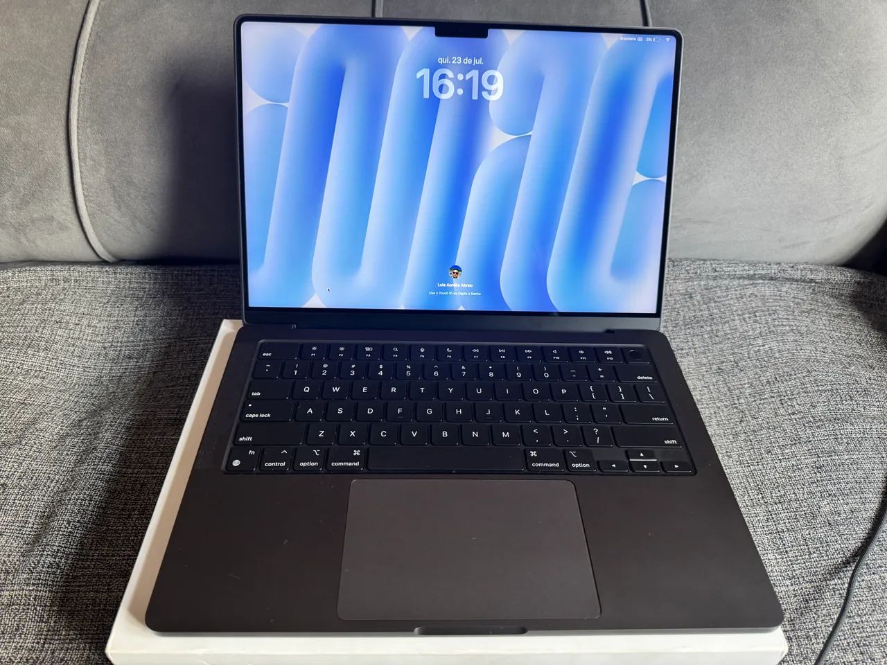 MacBook Pro 14 polegadas, não venha com golpes. - Foto 2