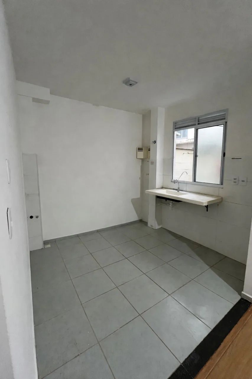 Alugo apartamento 2 quartos - R$1.400,00 - Foto 2