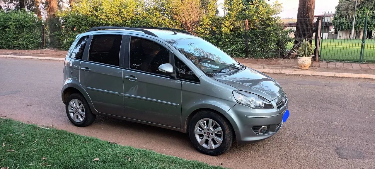 Fiat Idea Idea ESSENCE 1.6 Flex 16V 5p 2013