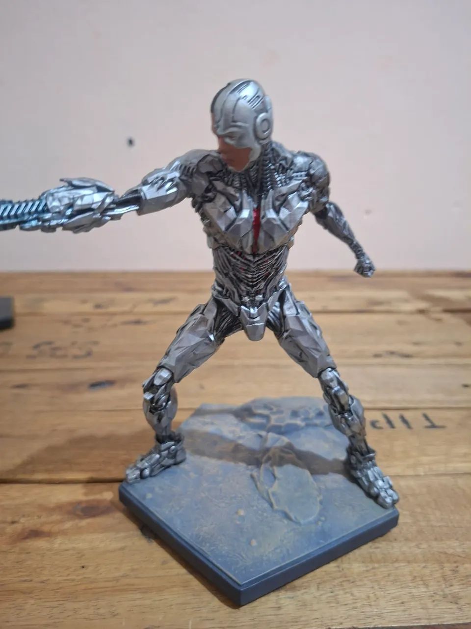 CYBORG Iron Studios  - Foto 2