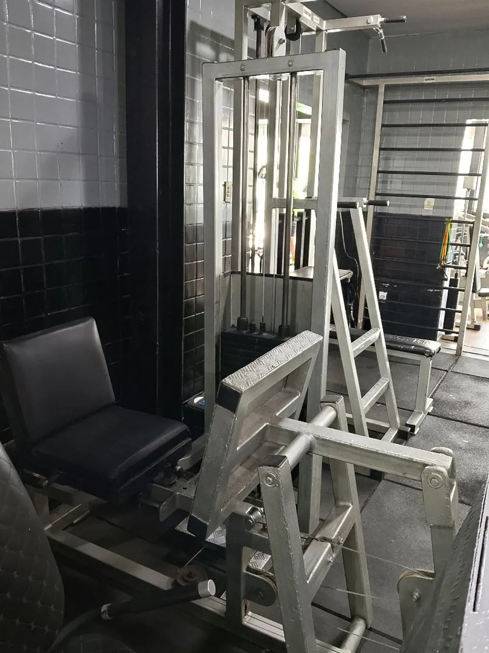 Maquinário de musculação 