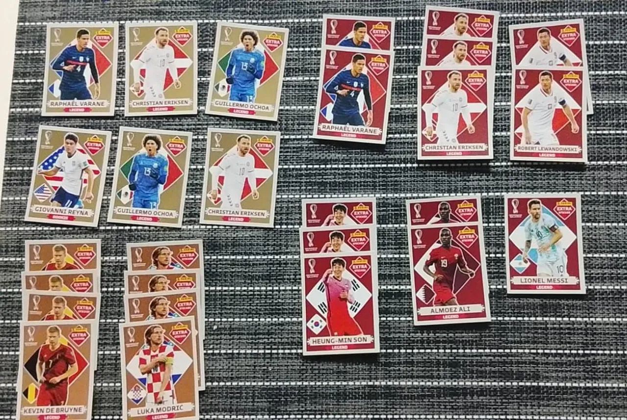 Figurinhas legends 2022 
