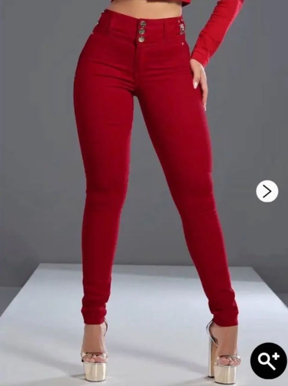 Calça skinny cós largo 