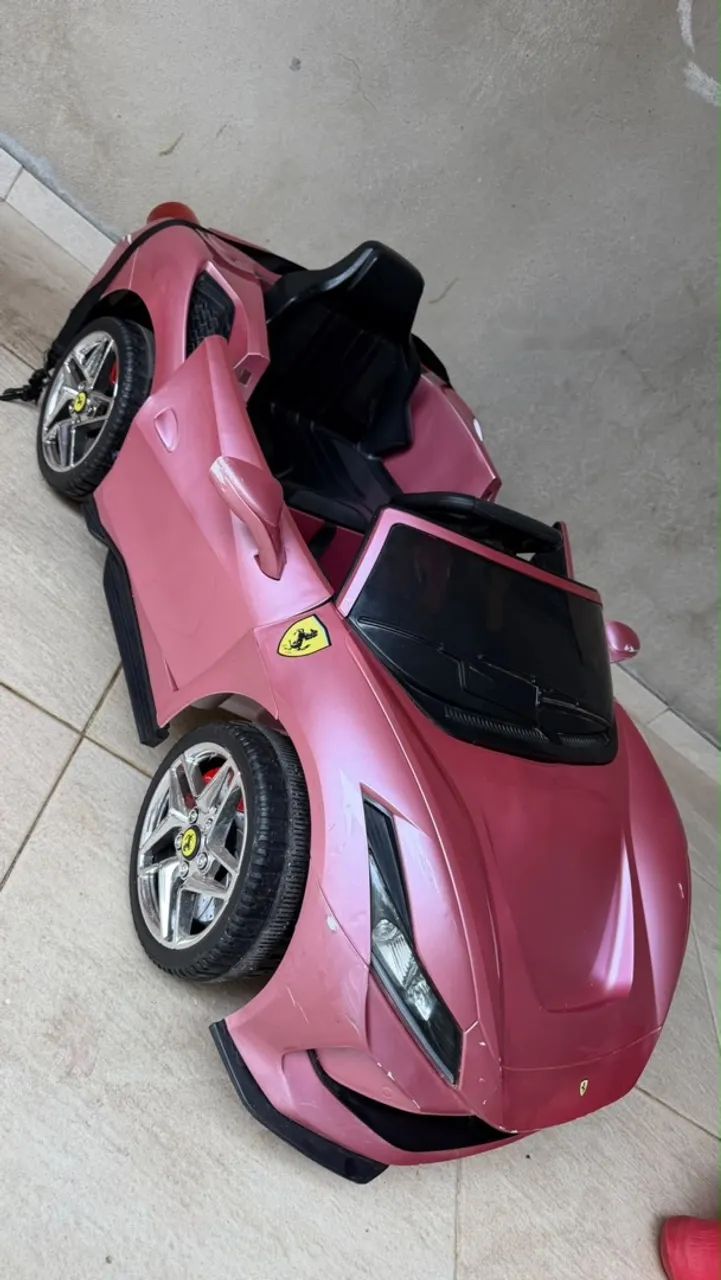 Carro elétrico infantil 