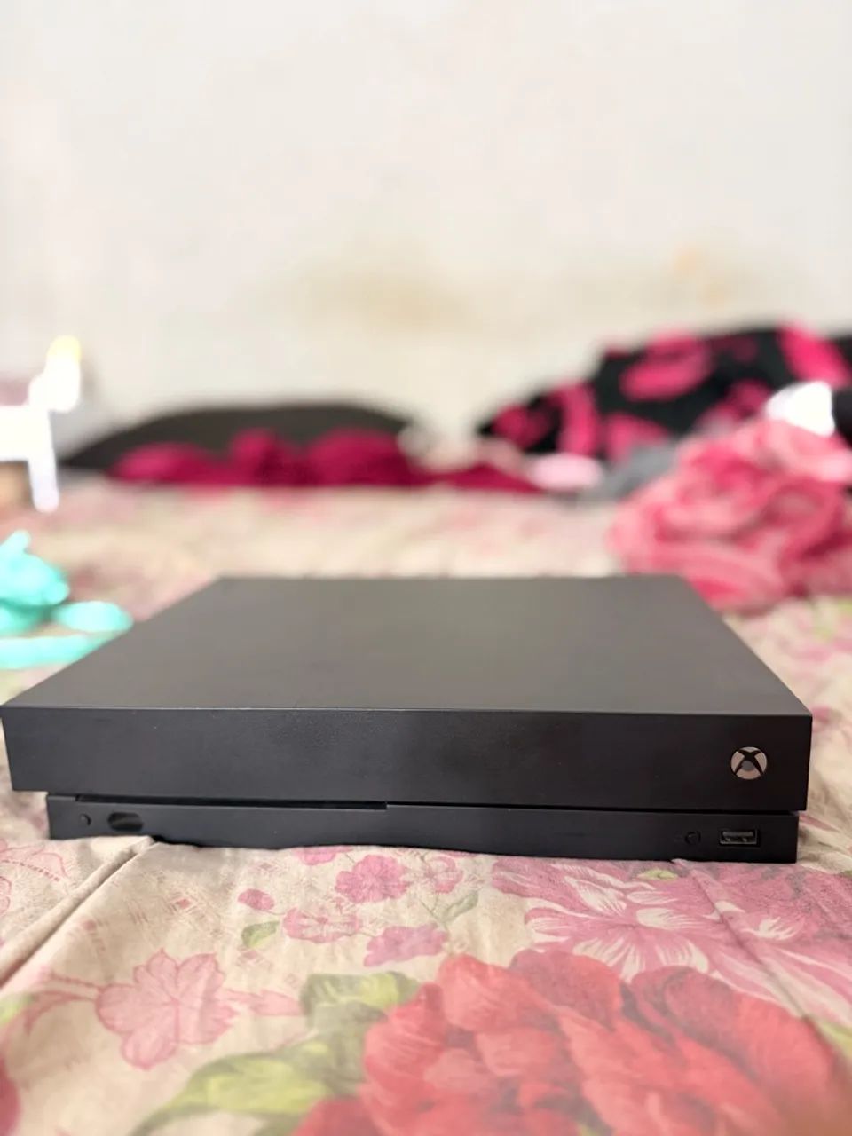 XBOX ONE X 1TB  - Foto 3