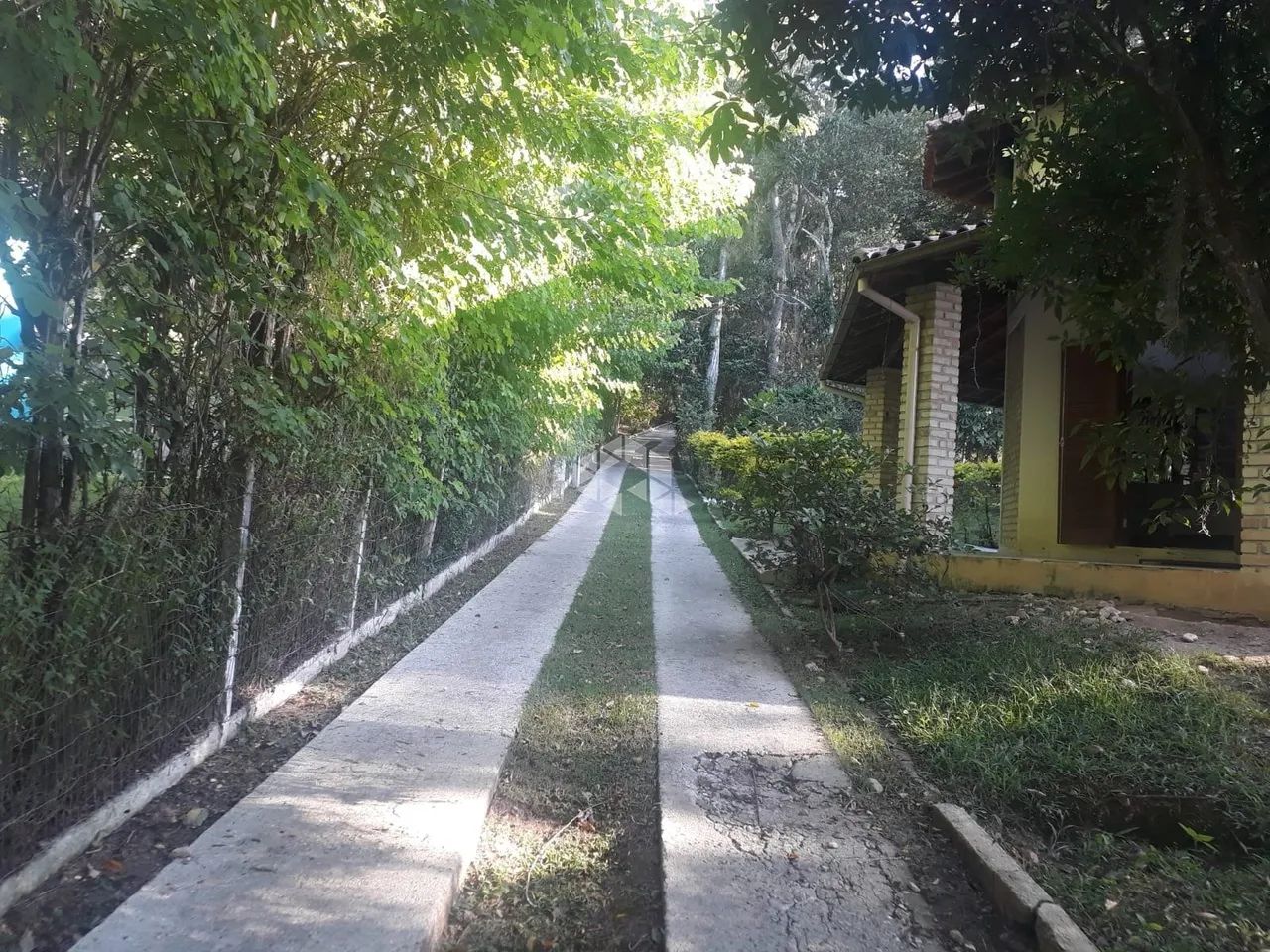 Sitio com 34.000m² a venda em Ratones - Florianópolis - SC