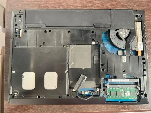 Notebook Samsung Core i3 - 4GB RAM - Bateria funcional - Foto 4