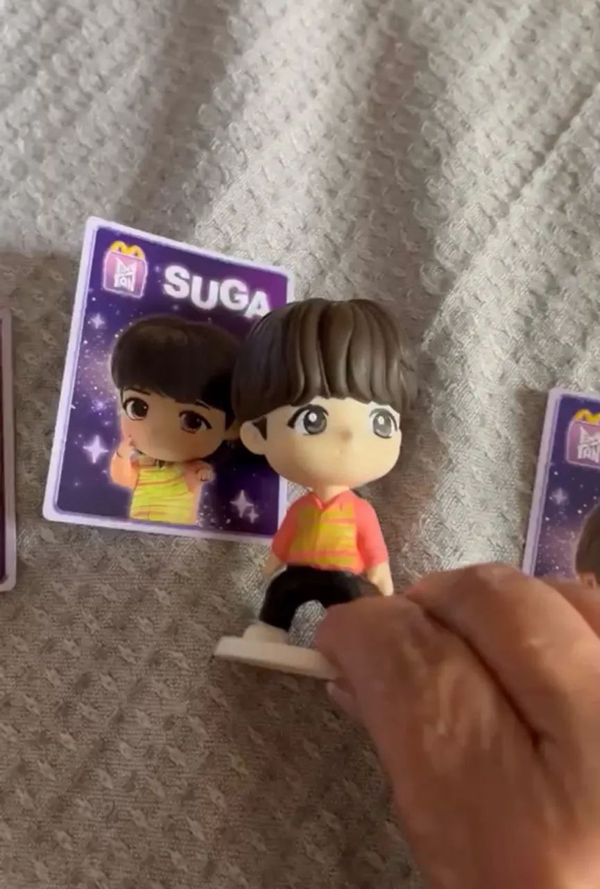 BTS bonecos Mcdonalds - Foto 3