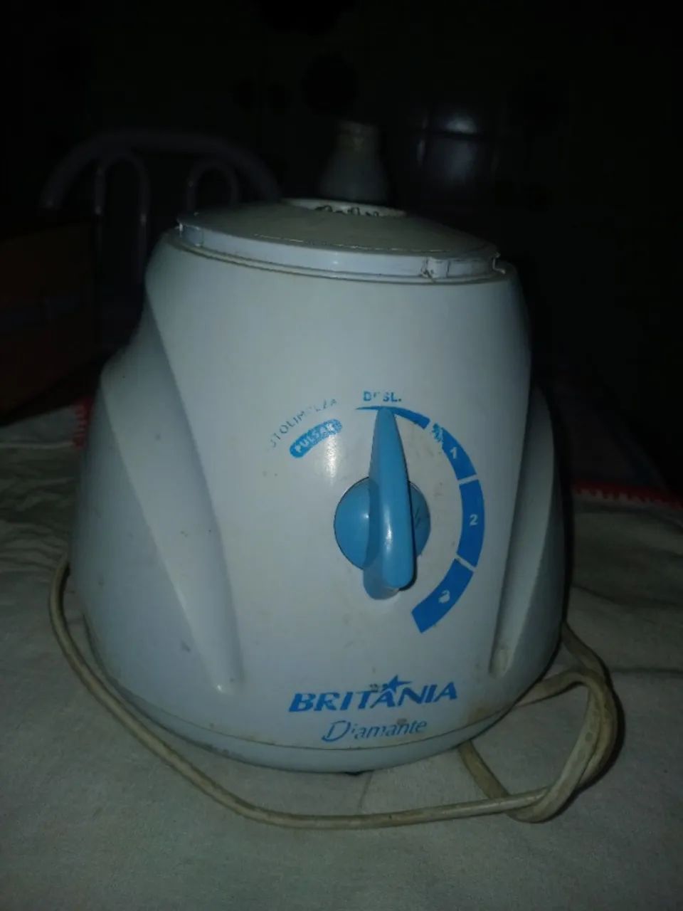 Liquidificador Britânia motor funciona.