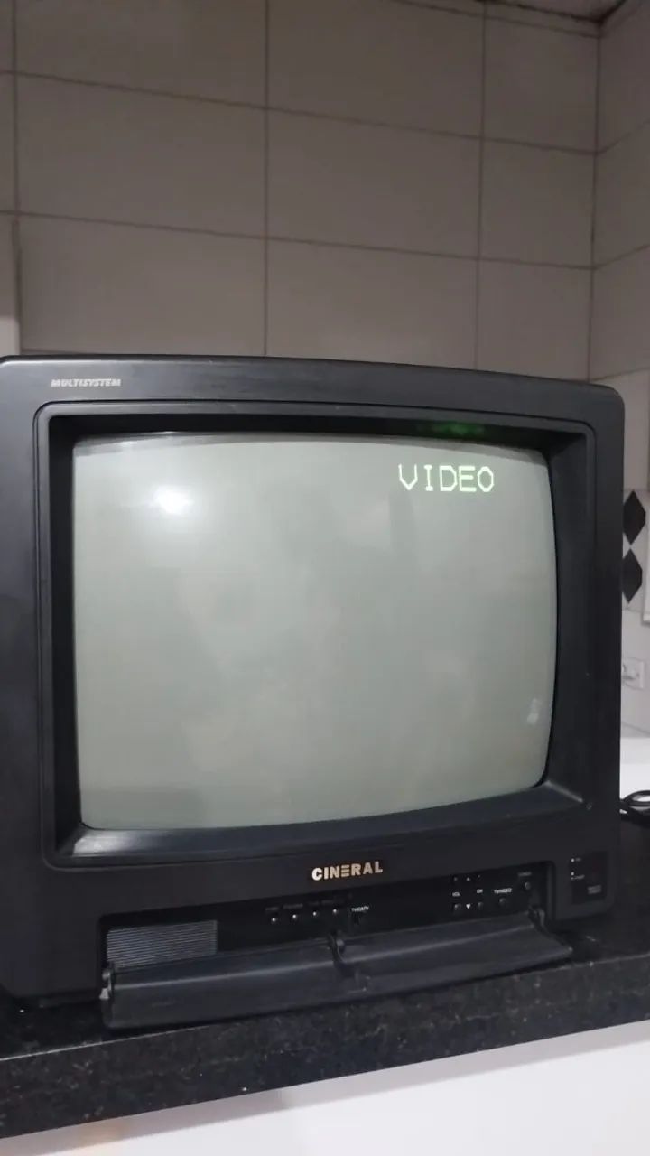 TV DE TUBO CINERAL - 14 POL