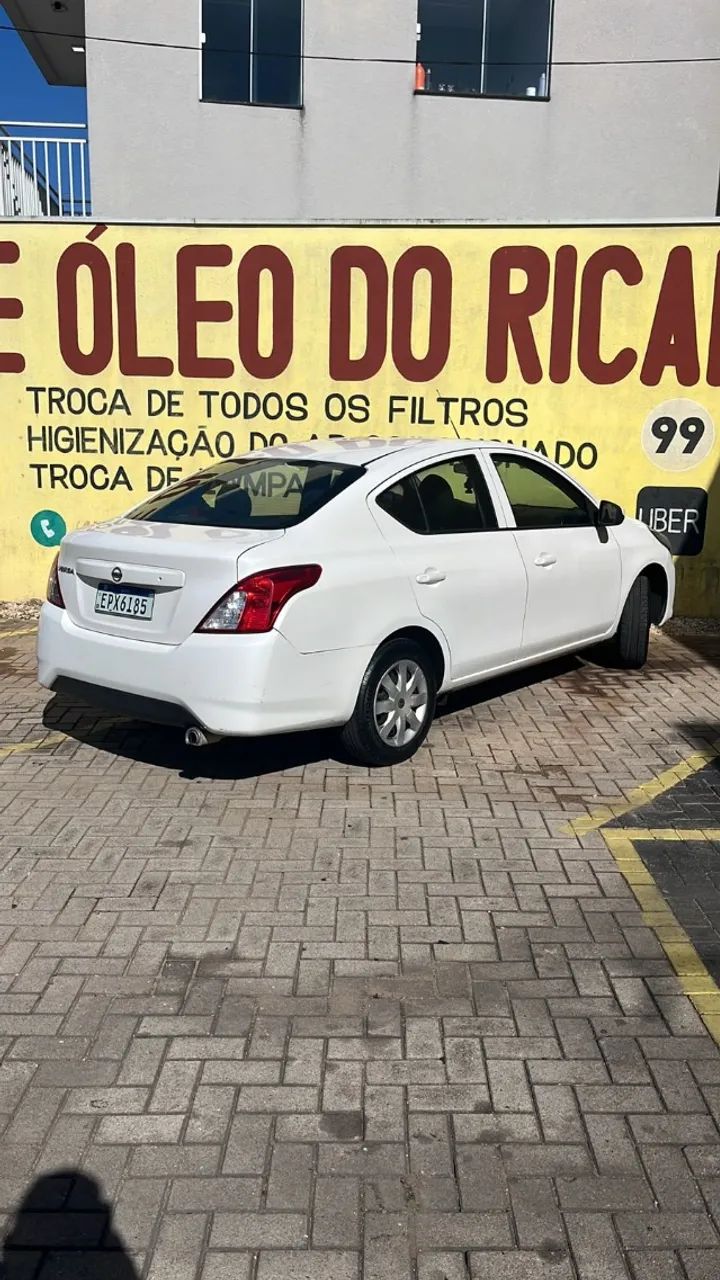 Nissan Versa 2020