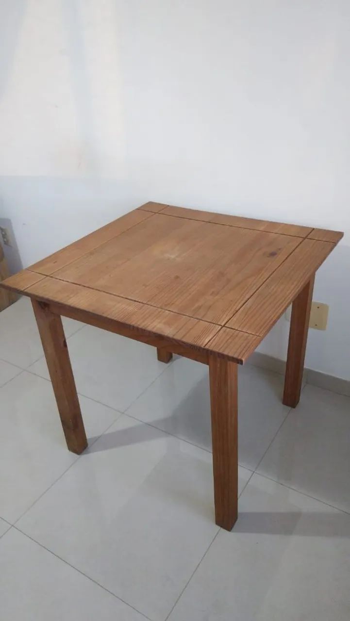 Vendo mesa 4 lugares