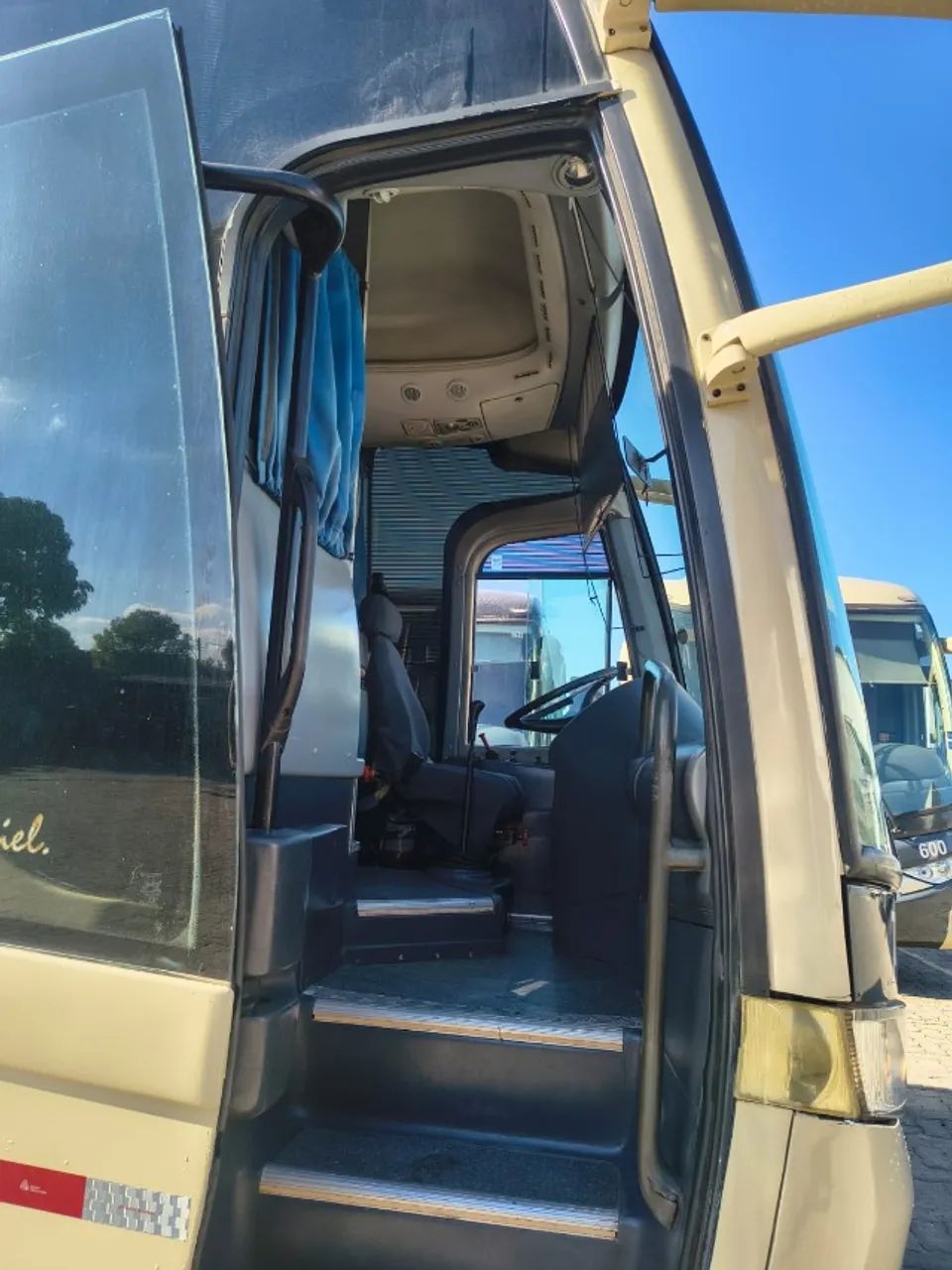 Ônibus Busscar Vista Buss LO - Mercedes - Completo - Foto 4