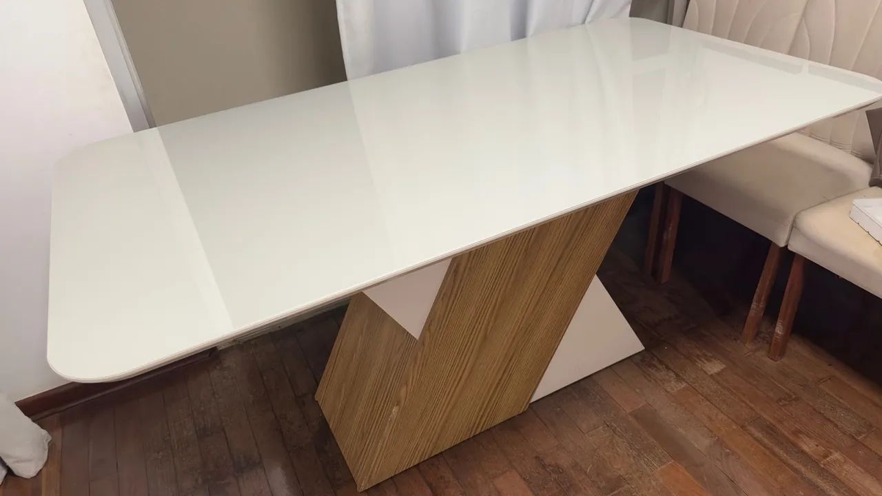 Mesa de jantar 6 lugares 