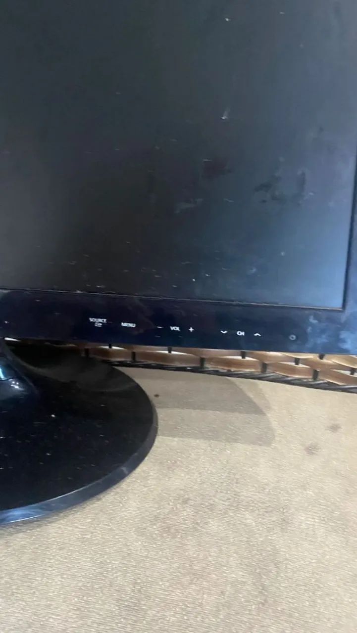 Monitor 22 polegadas com áudio HDMI e tv digital  - Foto 4