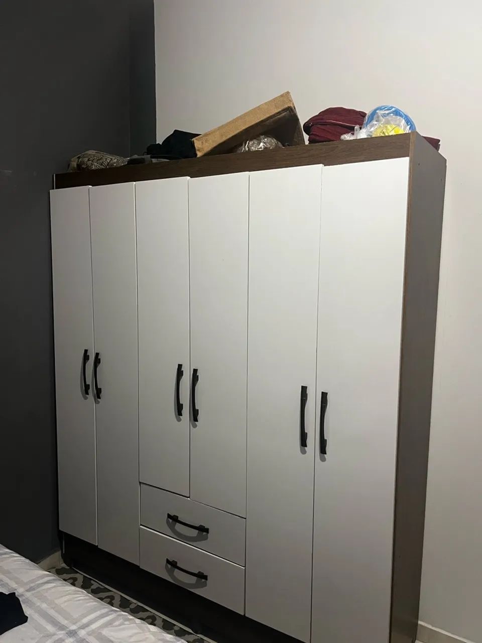 Guarda-Roupa 6 Portas com Gavetas | Branco com Madeira - Foto 2