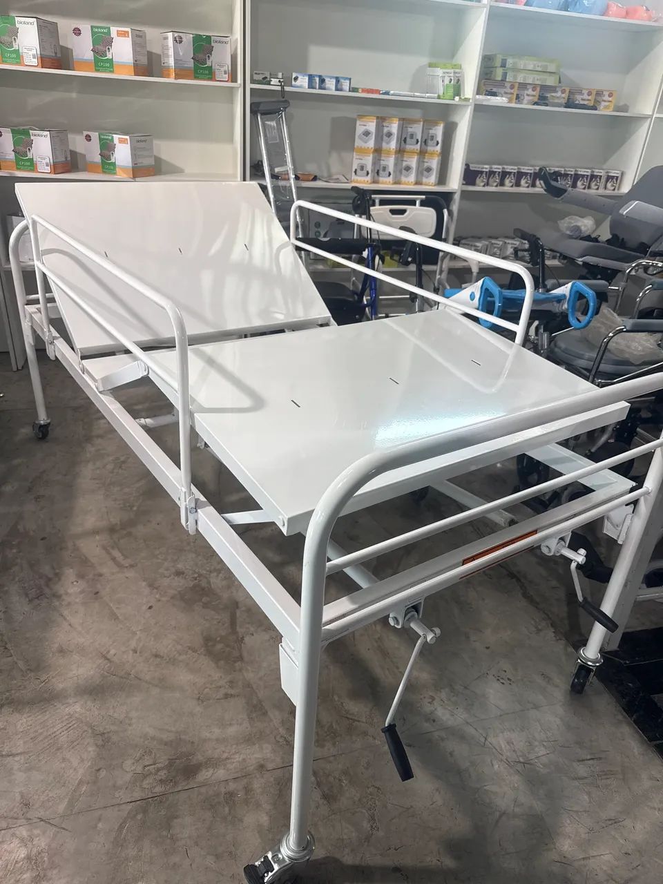 Cama hospitalar manual nova  - Foto 3