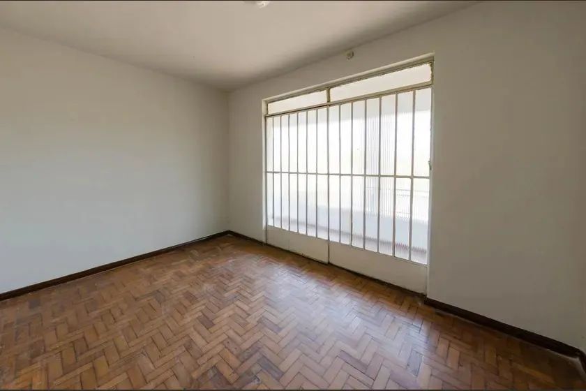 Casa à Venda - Nova Gameleira, 3 Quartos, 420 m2