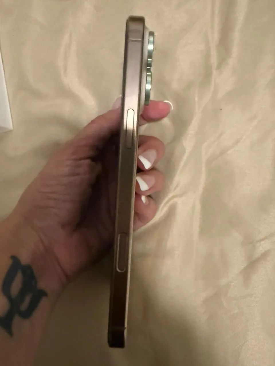 Iphone 16 Pro Max  - Foto 5