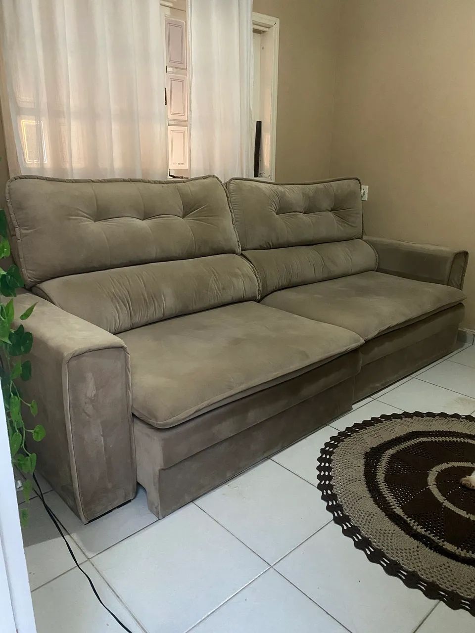 Sofá reclinável Bege  - Foto 4