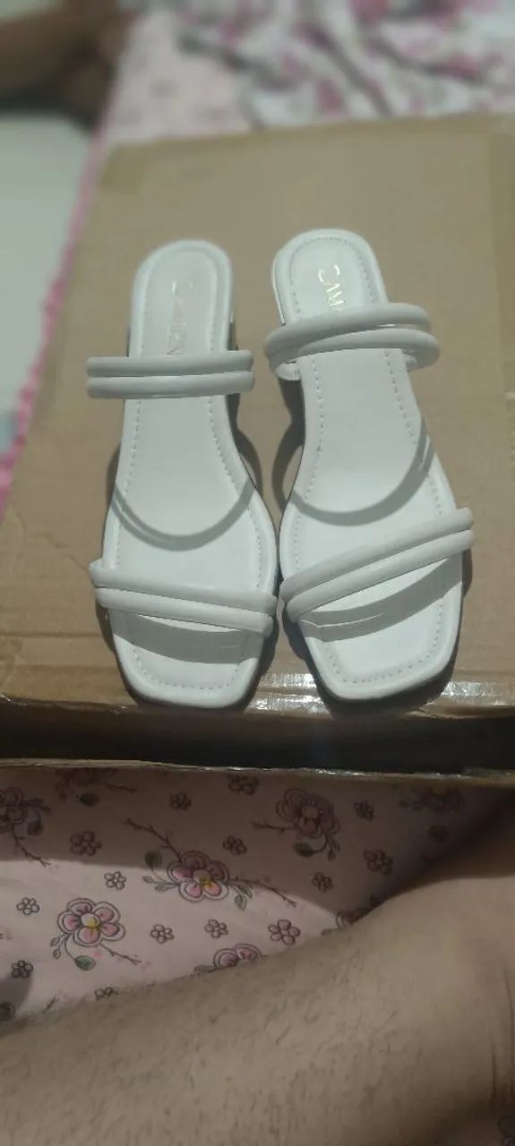 sandalia estilo tamanco off white - Foto 2