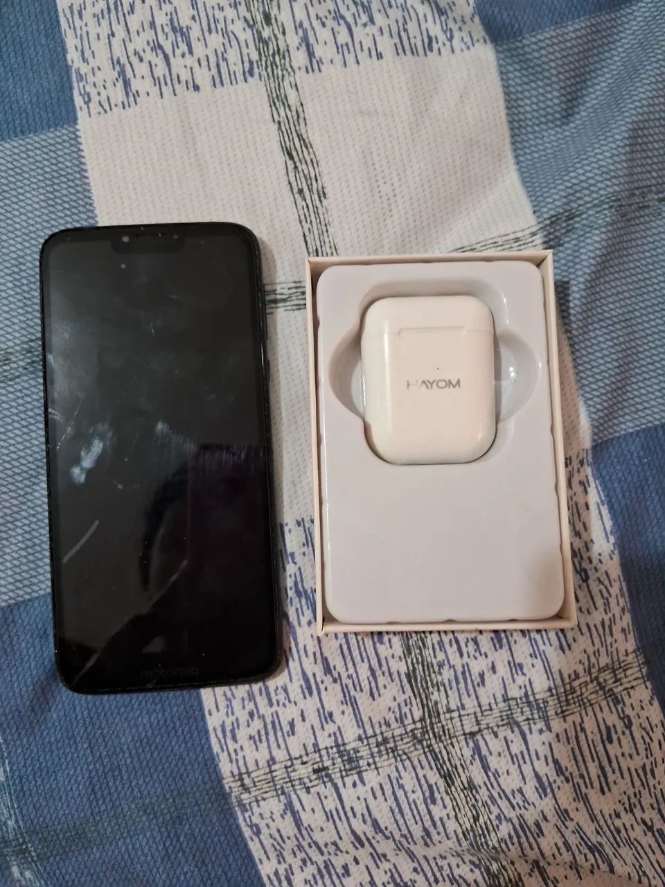 ( O COMBO) Celular semi novo moto g7 com fone de ouvido sem fio via blutoo semi novo  - Foto 2