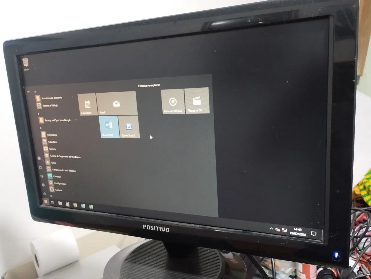 Monitor Positivo 19
