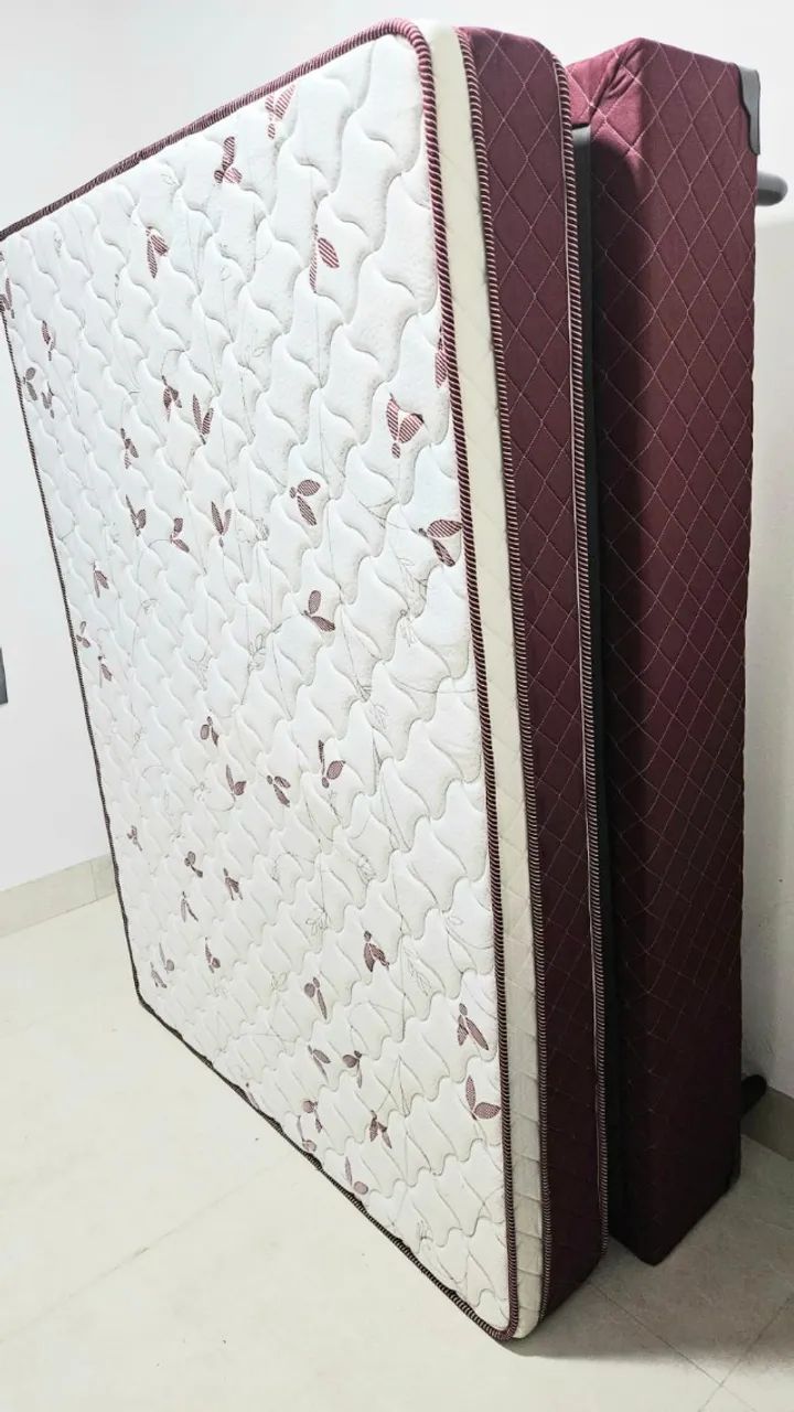 Cama Box + colchão de Casal Hellen