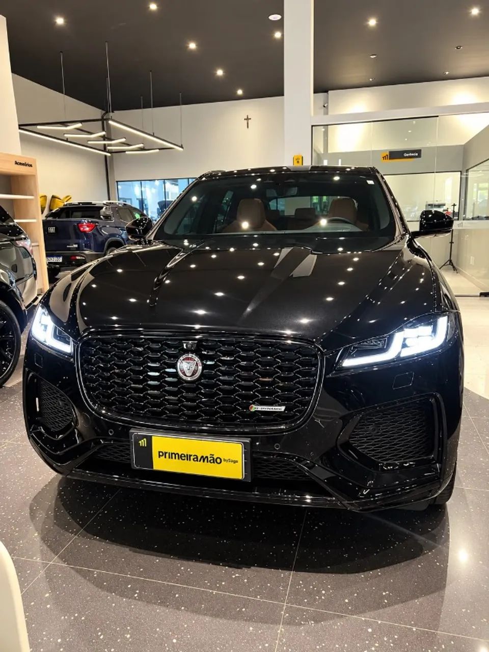 JAGUAR F-Pace F-Pace 2.0 R-Dynamic SE 404cv (Hibrido) 2025