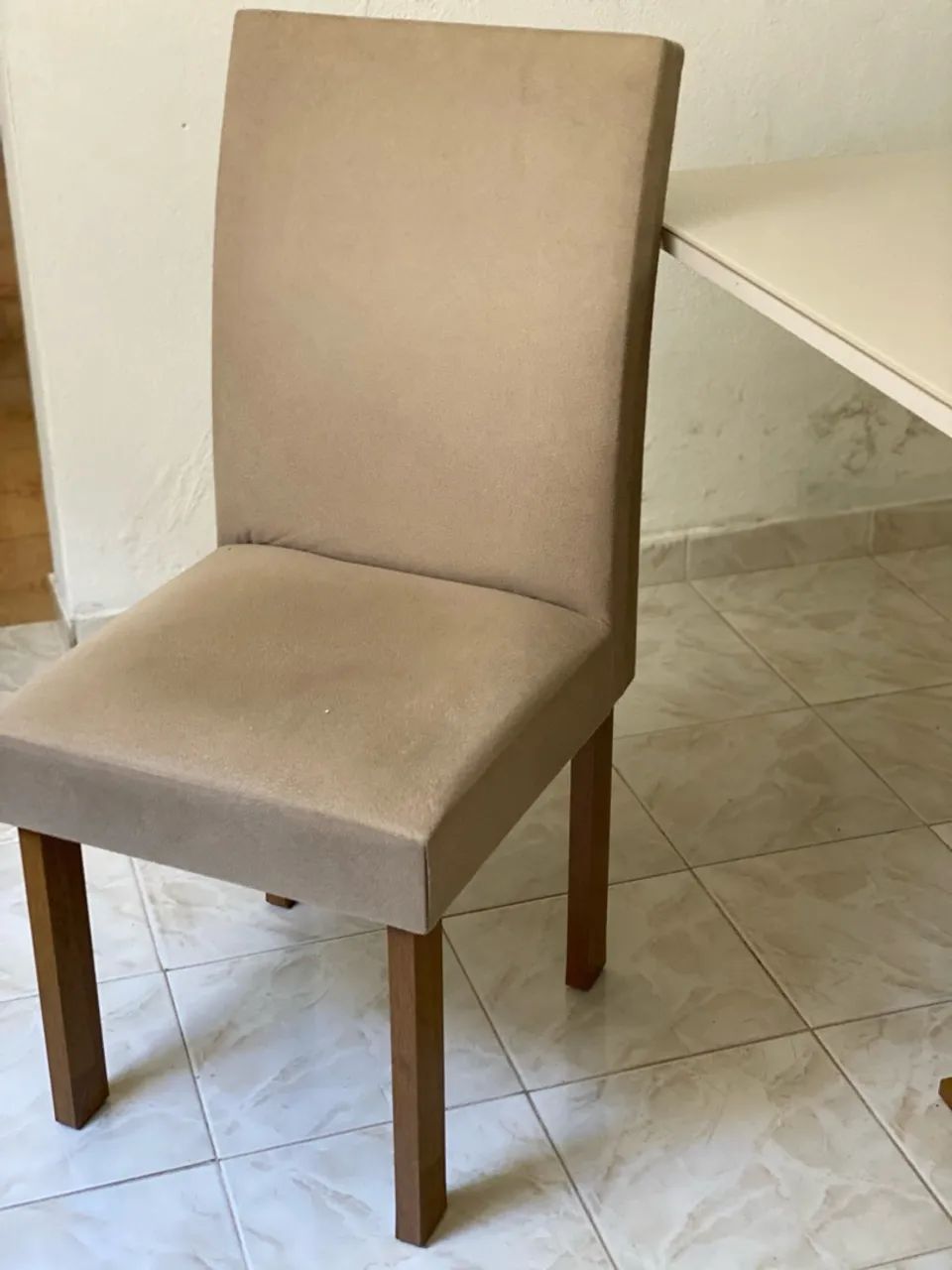 Cadeira estofada sala jantar